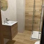 Hotel E-hotel *