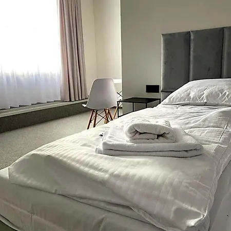 Hotel E-hotel