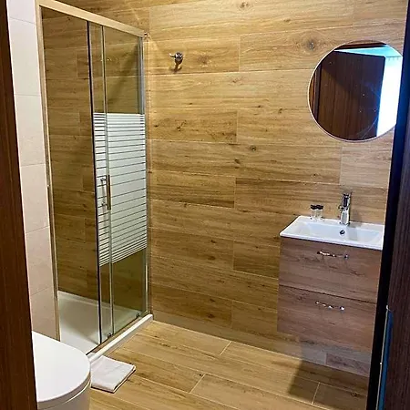 E-hotel Hotel *