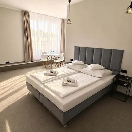 E-hotel Готель *