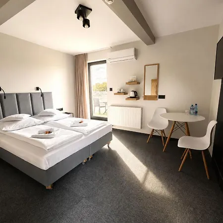 E-hotel